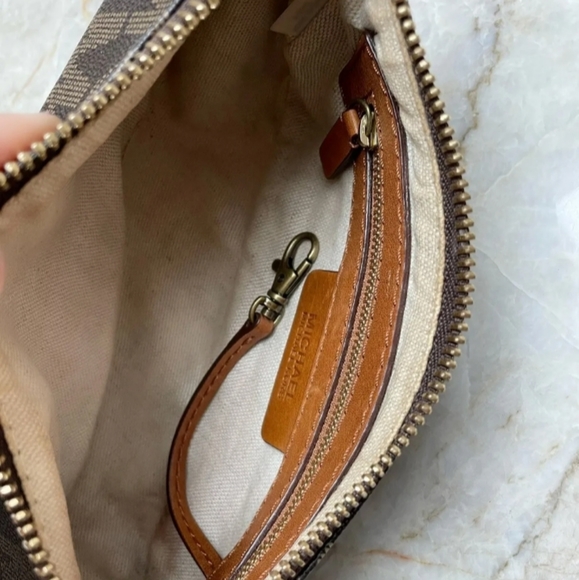 MICHAEL KORS Brown Leather Jet Set Travel Signature Logo Small Shoulder Bag - Picture 2 of 10